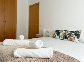 Can Flores - Familias - Parejas - Parking - Piscina